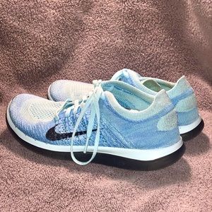 Nike Women’s Free Flyknit 4.0 size 7.5